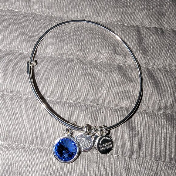 $1 with Bundle ~ Alex and Ani Bracelet 4723 - Picture 1 of 3
